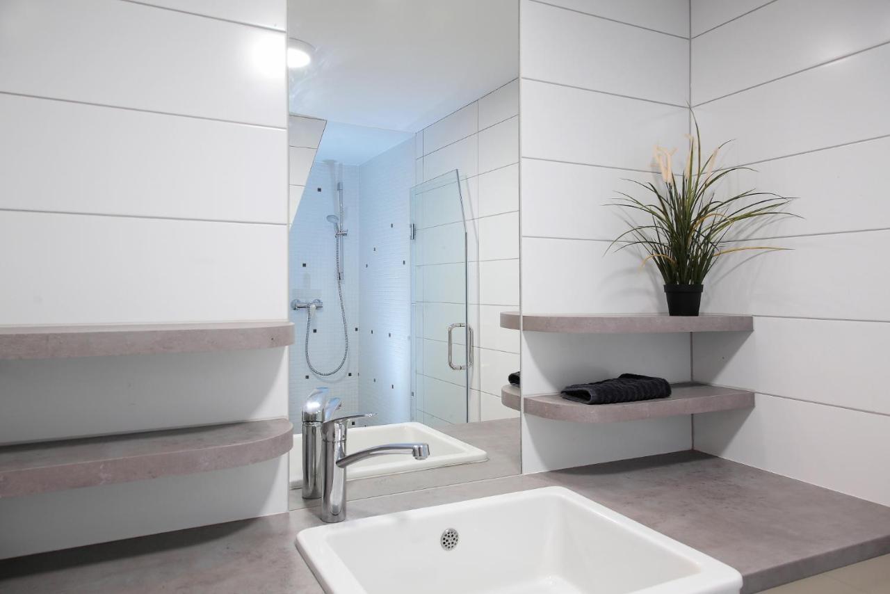Maverick Apartments Будапеща Екстериор снимка