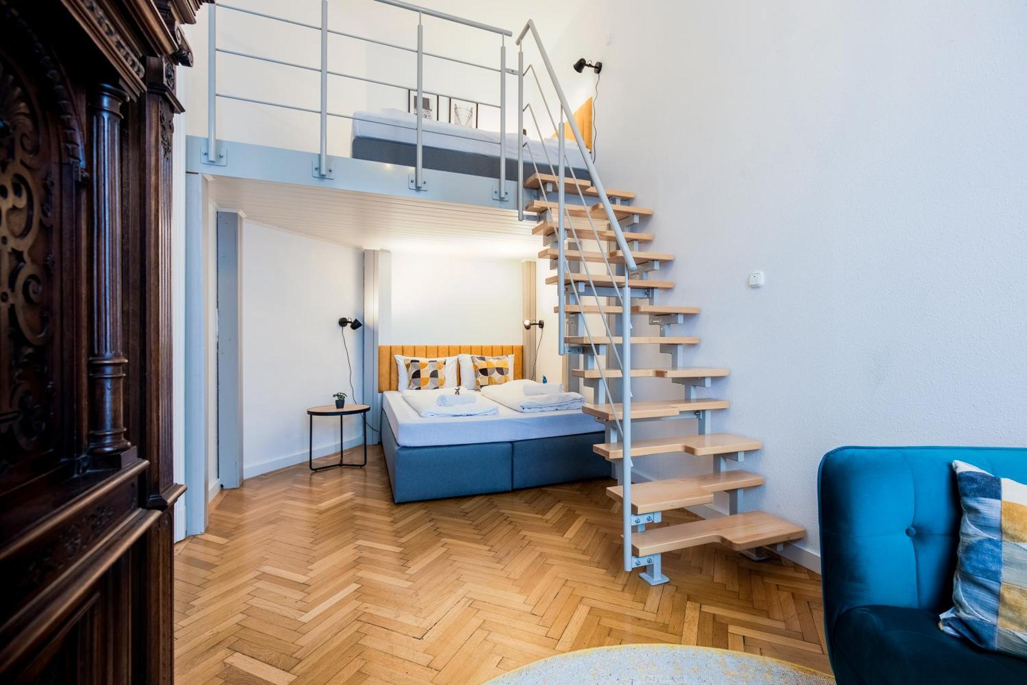 Maverick Apartments Будапеща Екстериор снимка