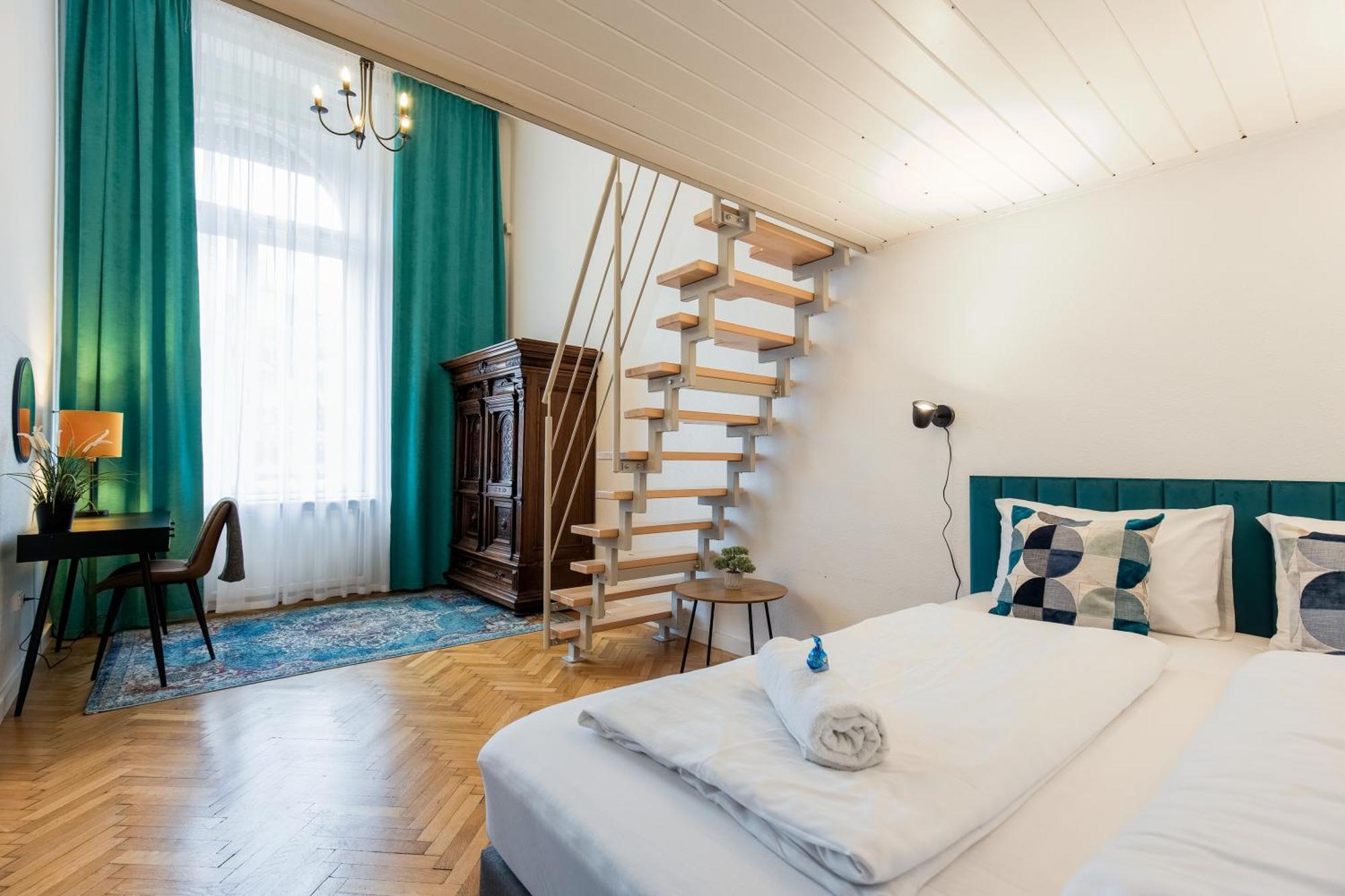 Maverick Apartments Будапеща Екстериор снимка