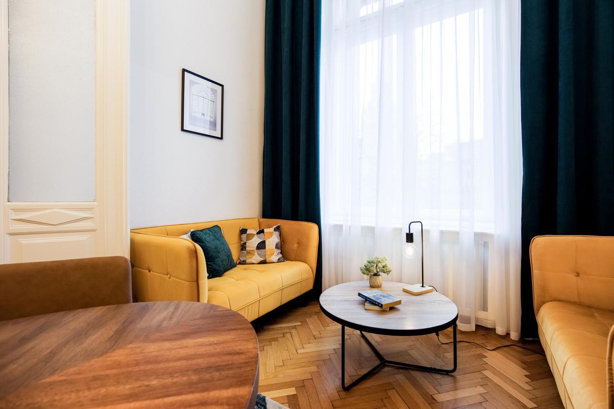 Maverick Apartments Будапеща Екстериор снимка