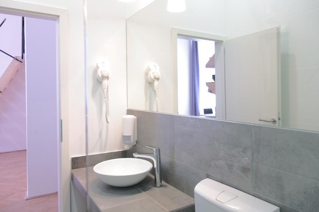 Maverick Apartments Будапеща Стая снимка