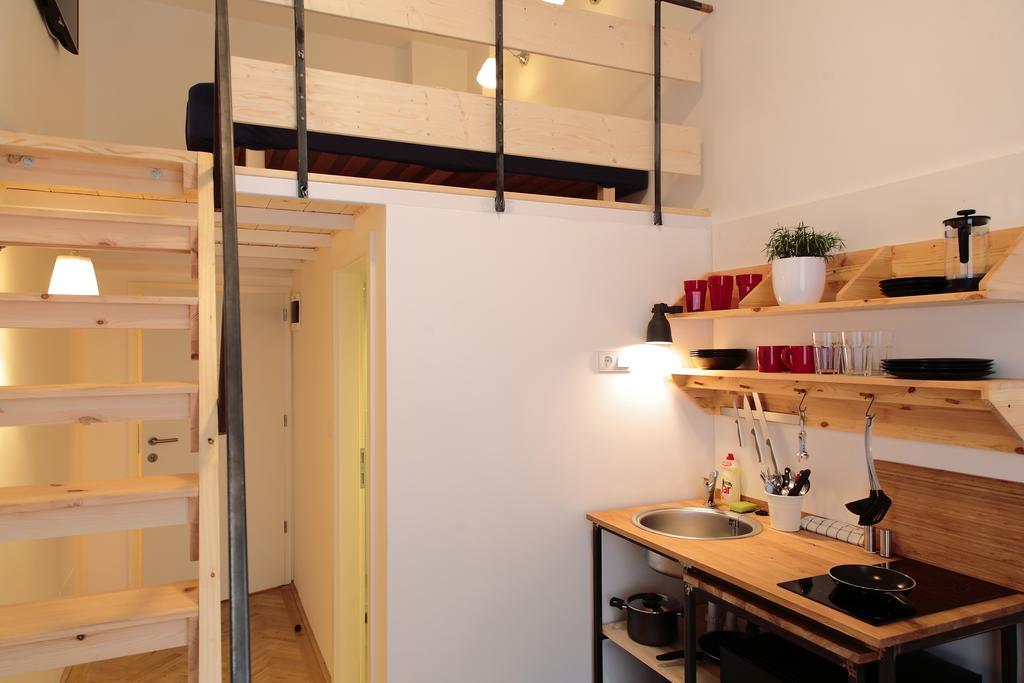Maverick Apartments Будапеща Стая снимка