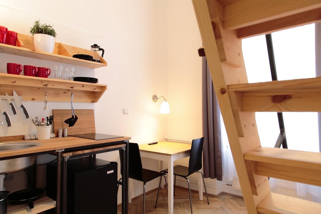 Maverick Apartments Будапеща Стая снимка