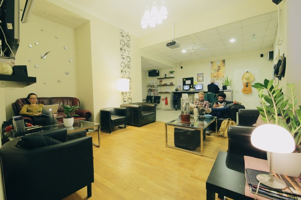 Maverick Apartments Будапеща Екстериор снимка