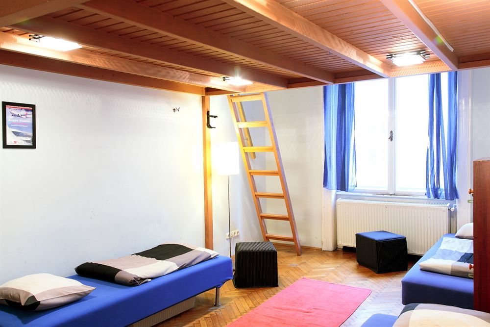 Maverick Apartments Будапеща Екстериор снимка