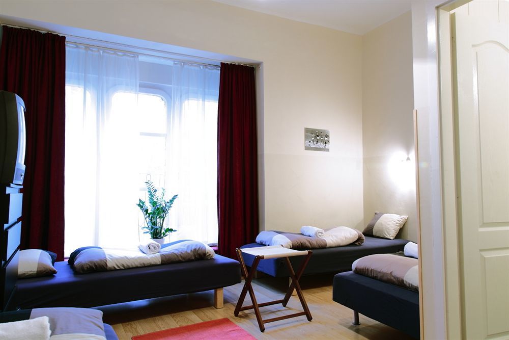 Maverick Apartments Будапеща Екстериор снимка